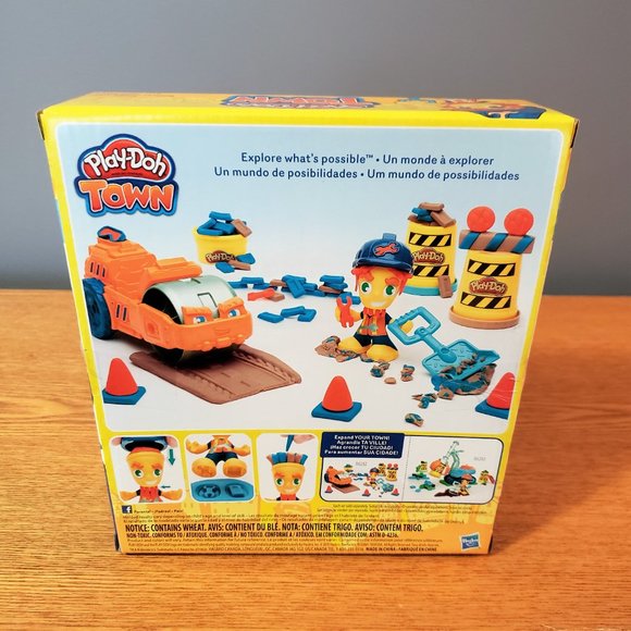 Play-Doh Town Steamroller Playset - Picture 3 of 3